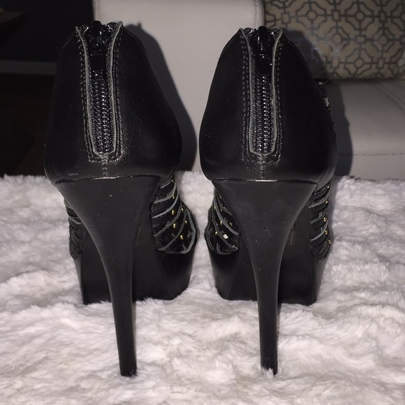 Black caged gold studded heels - Picture 3 of 3